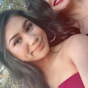 Meet your Posher, Abby